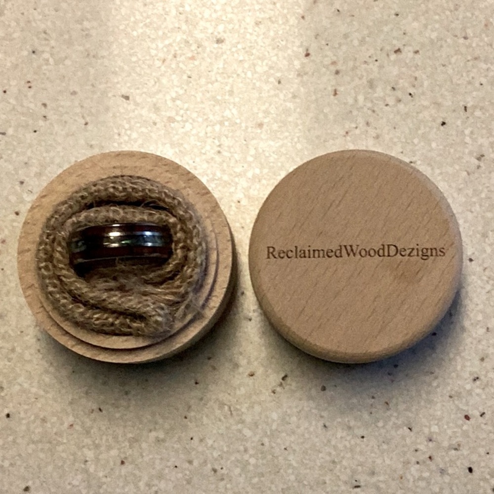 Reclaimed Wood Dezigns ring